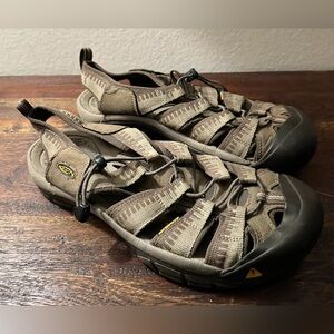 KEEN Newport Hiking Sandals Men's‎ Brown Waterproof size 11.5